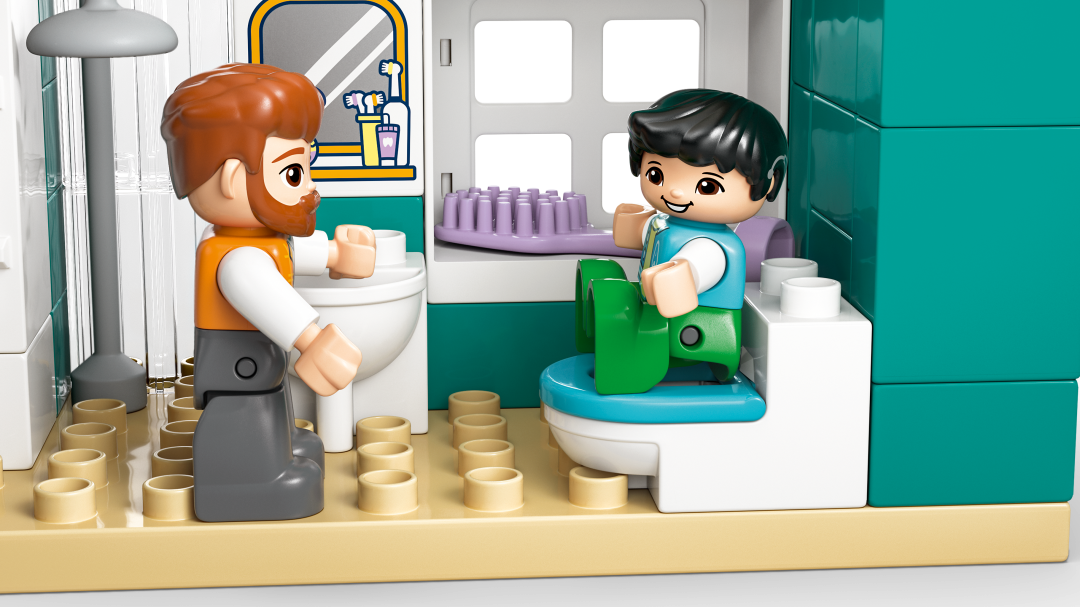 LEGO DUPLO 3-in-1 Modern Family House with Figures | 10470