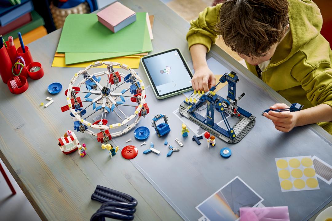 LEGO Creator 3-in-1 Iconic Ferris Wheel | 31389
