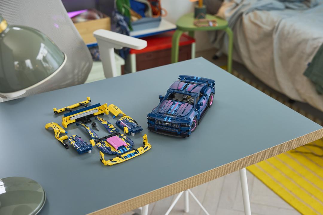 LEGO Technic Custom Garage Ford Mustang GT Car | 42236