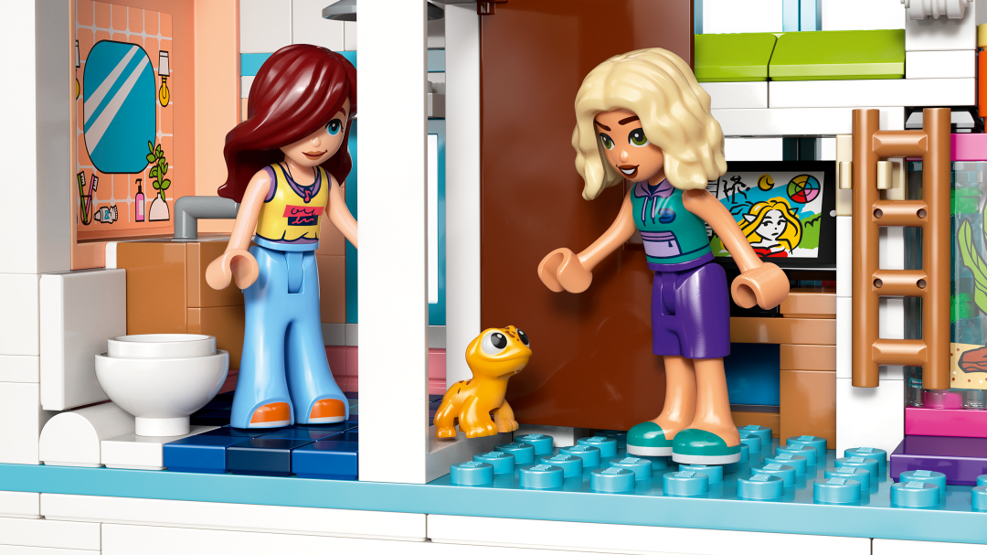 LEGO Friends Liann's Family House | 42687