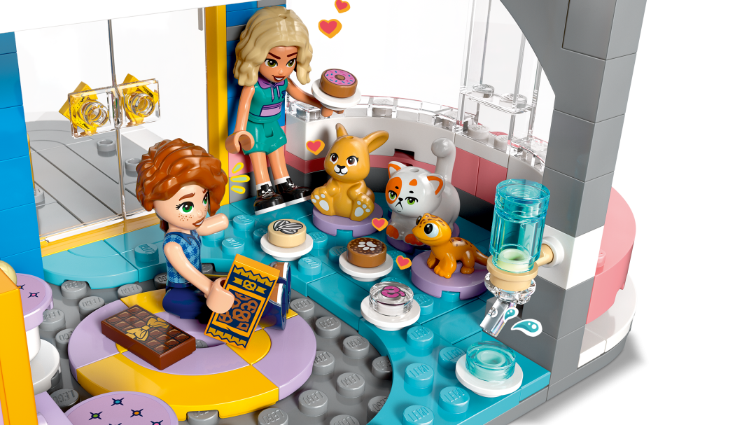 LEGO Friends Heartlake City Friends Club House | 42689