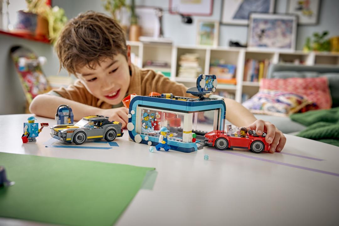 LEGO City Drive-Through Car Wash | 60497