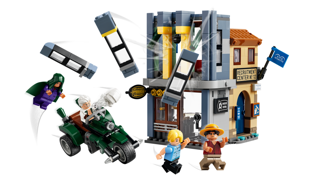 LEGO One Piece Showdown with Captain Smoker | 75642