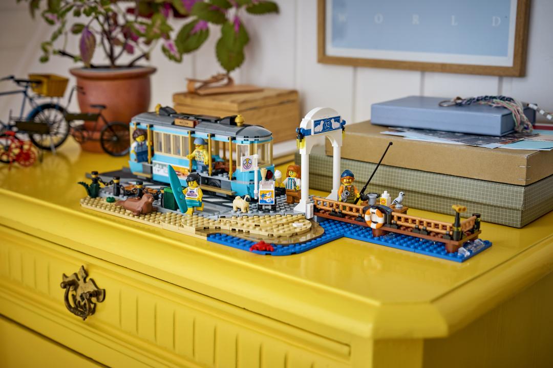 LEGO City Classic Beach Streetcar | 60506