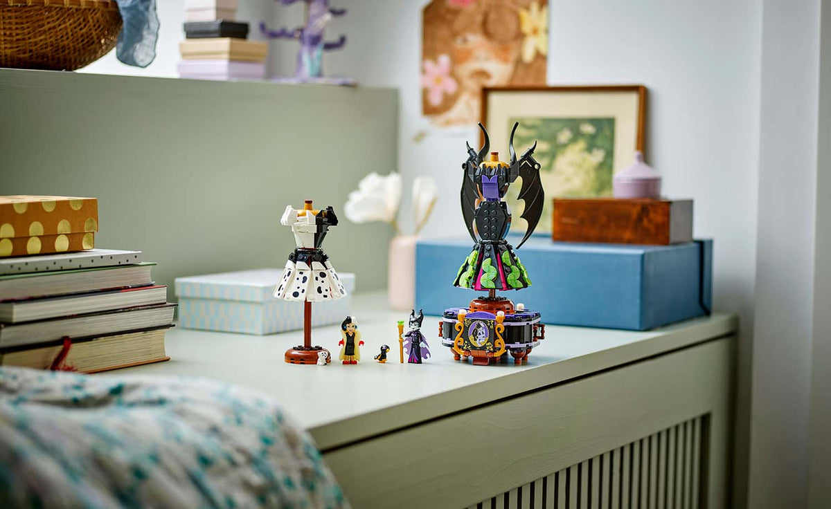 LEGO Disney Maleficent's and Cruella De Vil's Dresses | 43262