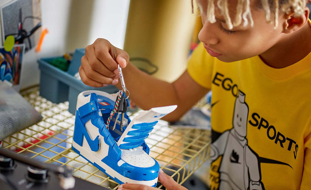 LEGO Iconic Nike Dunk | 43008