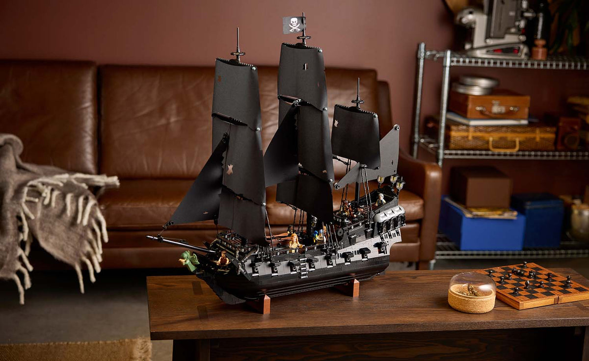 LEGO Icons Captain Jack Sparrow's Pirate Ship | 10365