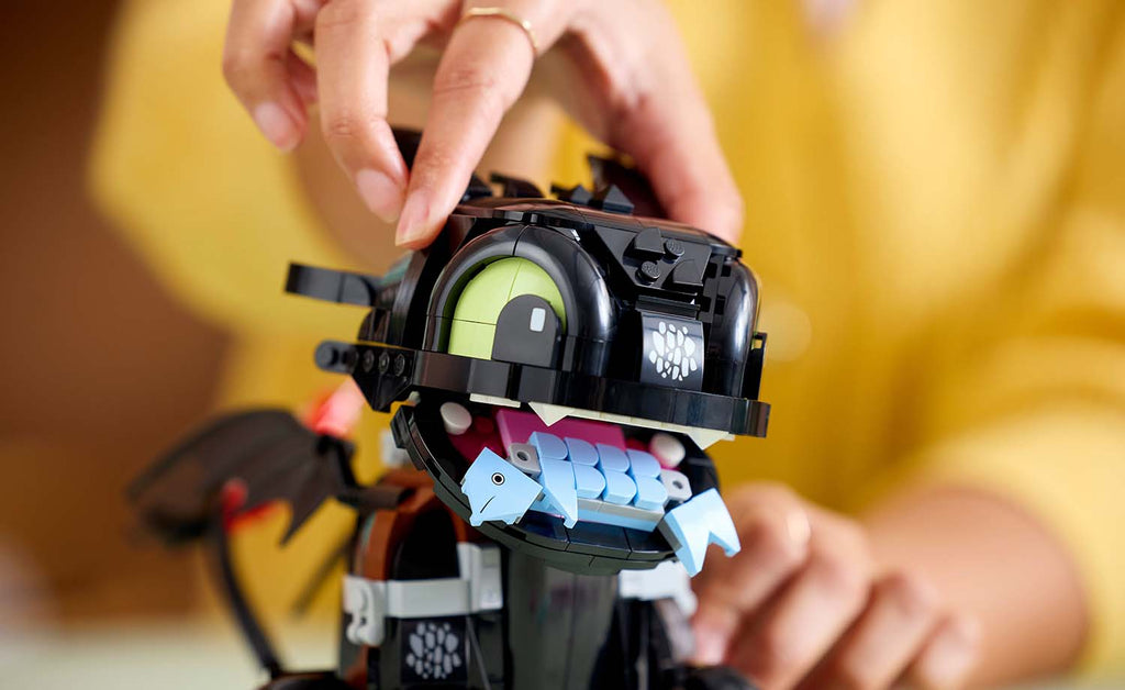 LEGO Icons How to Train Your Dragon: Toothless | 10375