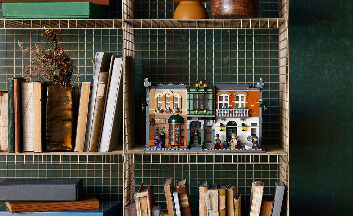 LEGO Icons Sherlock Holmes: Book Nook | 10351