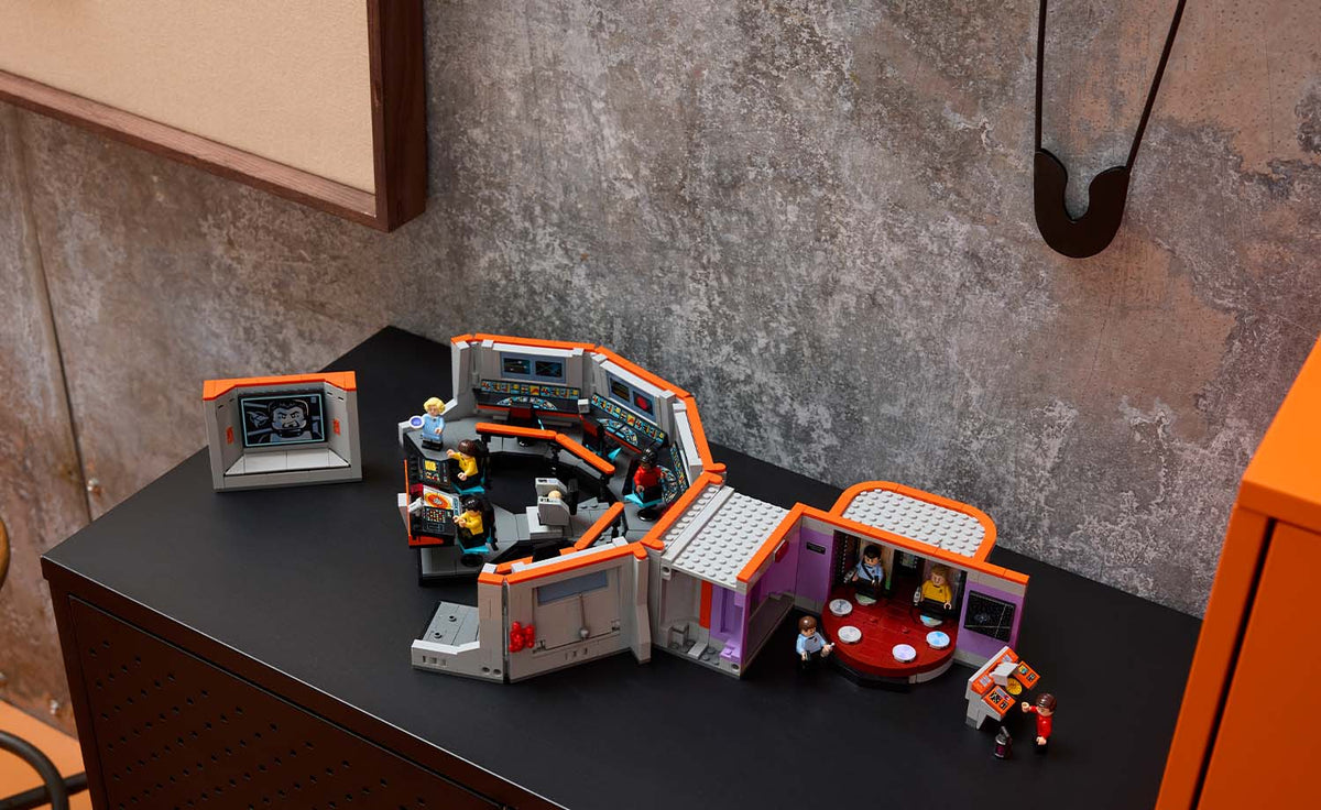 LEGO Icons Star Trek: U.S.S. Enterprise NCC-1701 Bridge | 11385