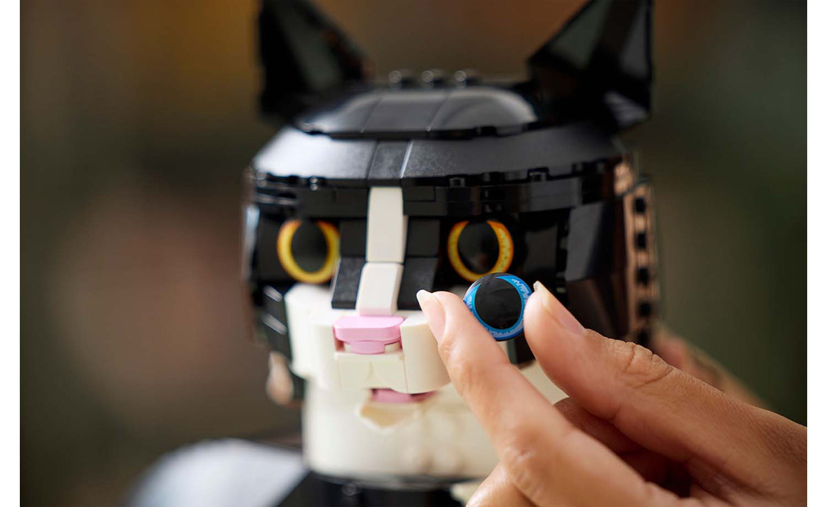 LEGO Ideas Tuxedo Cat | 21349