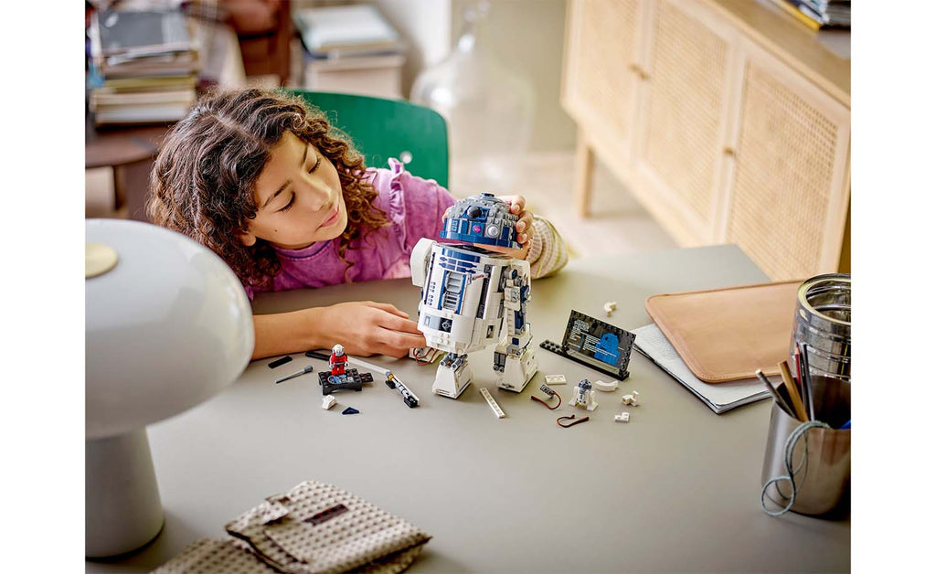 LEGO Star Wars R2-D2 | 75379