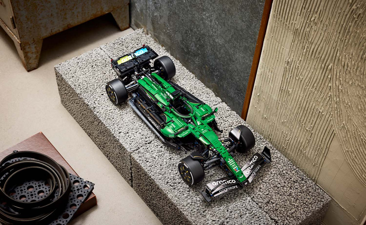 LEGO Technic Aston Martin Aramco AMR25 F1 Car | 42240