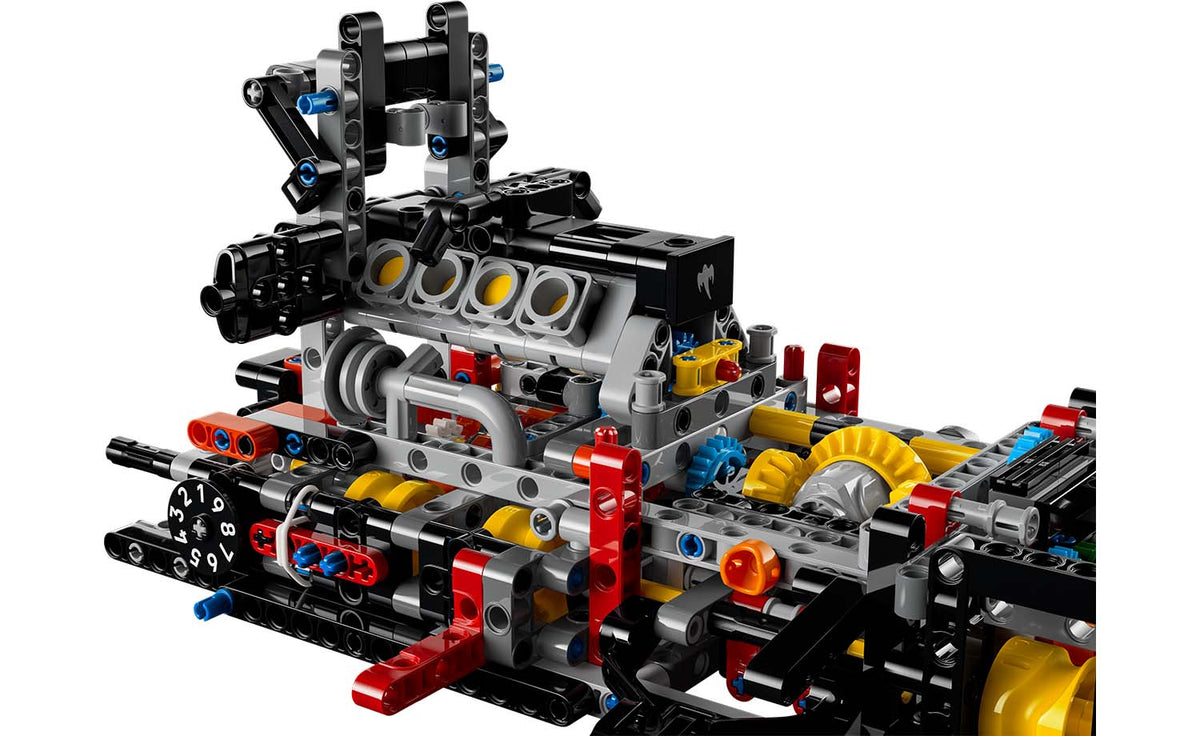 LEGO Technic Koenigsegg Sadair's Spear Megacar | 42232