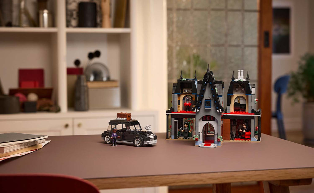 LEGO Wednesday Morticia's Cottage | 76786